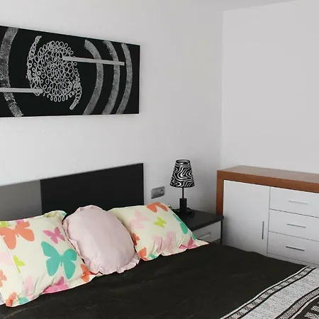 Three-bedroom Ramon 03 *